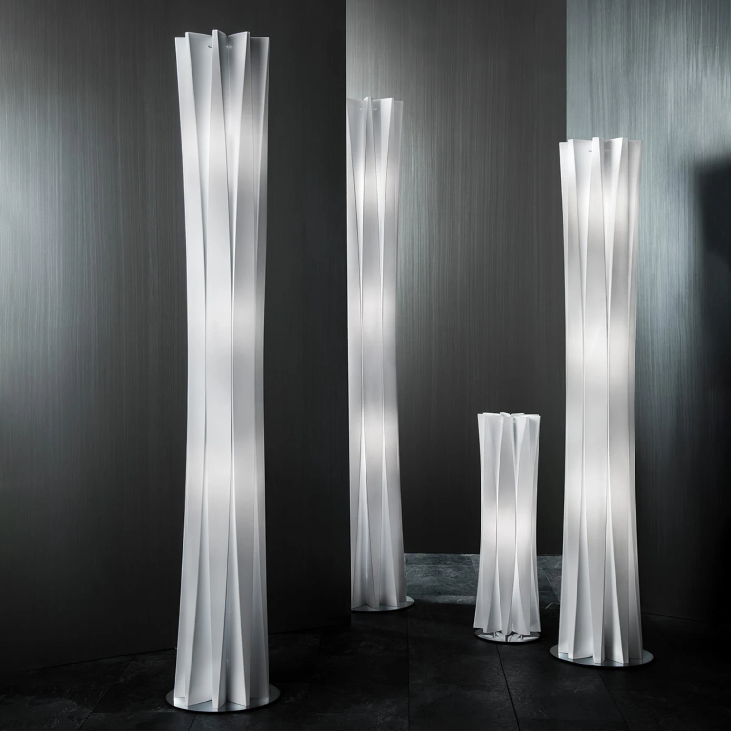 Slamp Bach Stehleuchte, Höhe 116 cm, weiß Slamp Bach Stehleuchte, Höhe 116 Cm, Weiß -Slamp 8503054 3